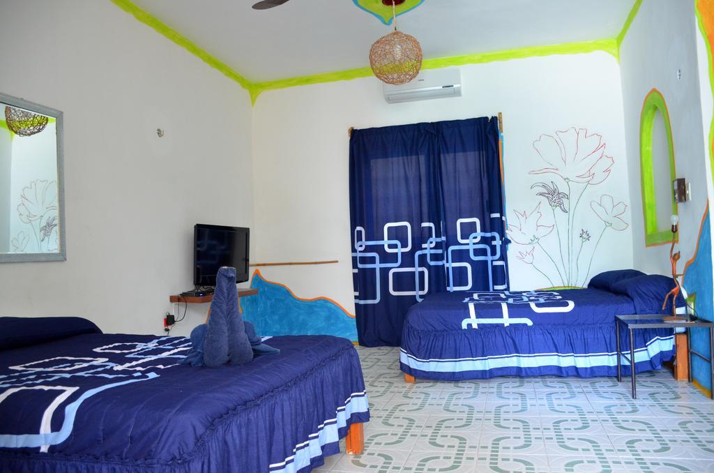 Adventure Experience Hotel Playa del Carmen Exterior photo